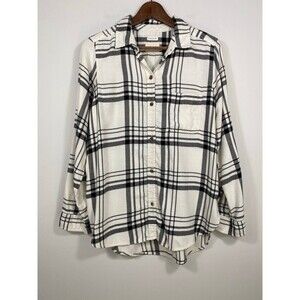 American Eagle Soft Plaid Boyfriend Button Down Shirt Medium
